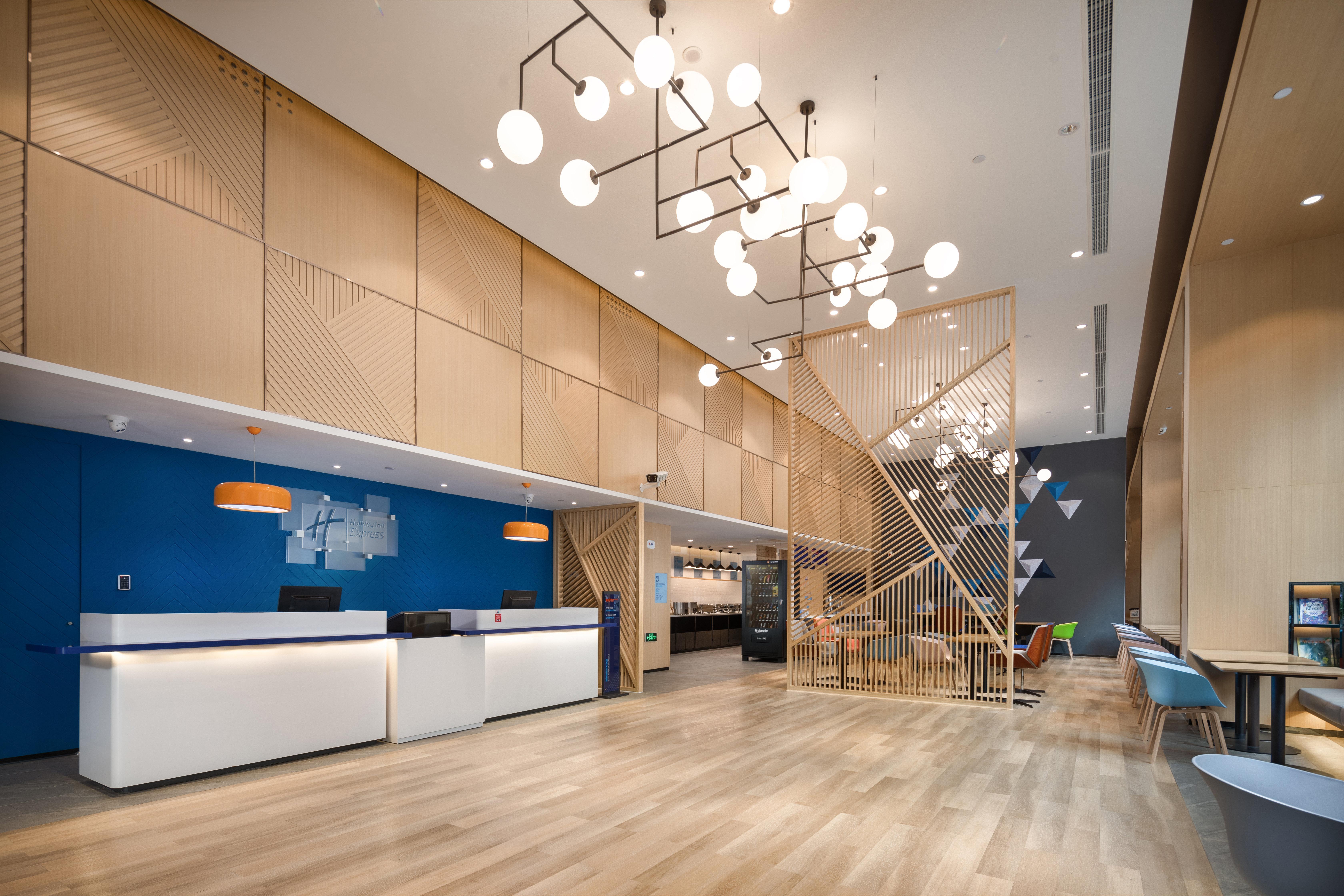 Holiday Inn Express Ningbo City Center By Ihg Zewnętrze zdjęcie